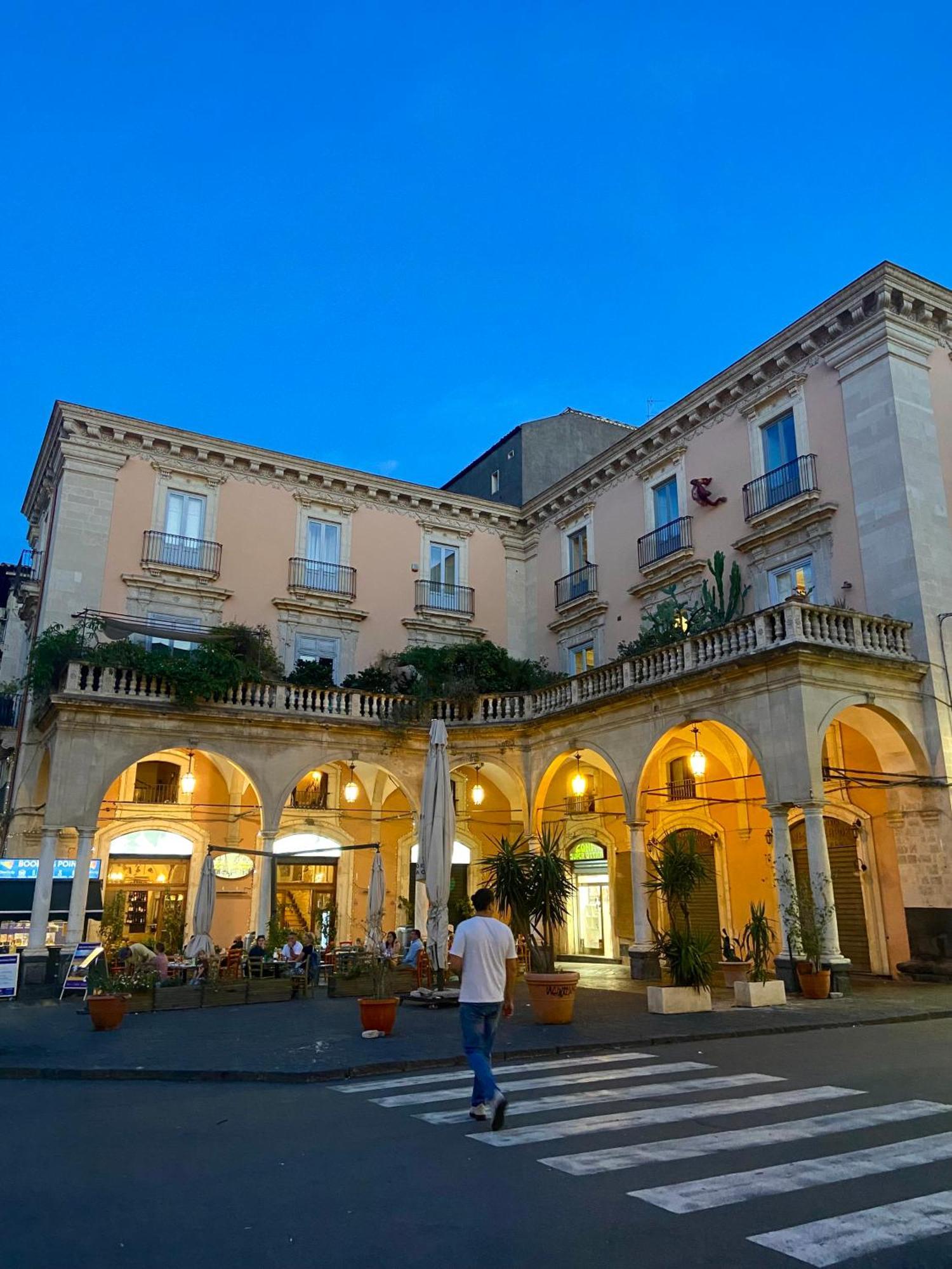 Treasures Apartment Catania Exterior photo